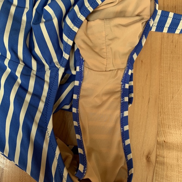 J.Crew Style J1815 Plunging scoopback one-piece swimsuit in blue/white stripe 14 - Picture 5 of 10